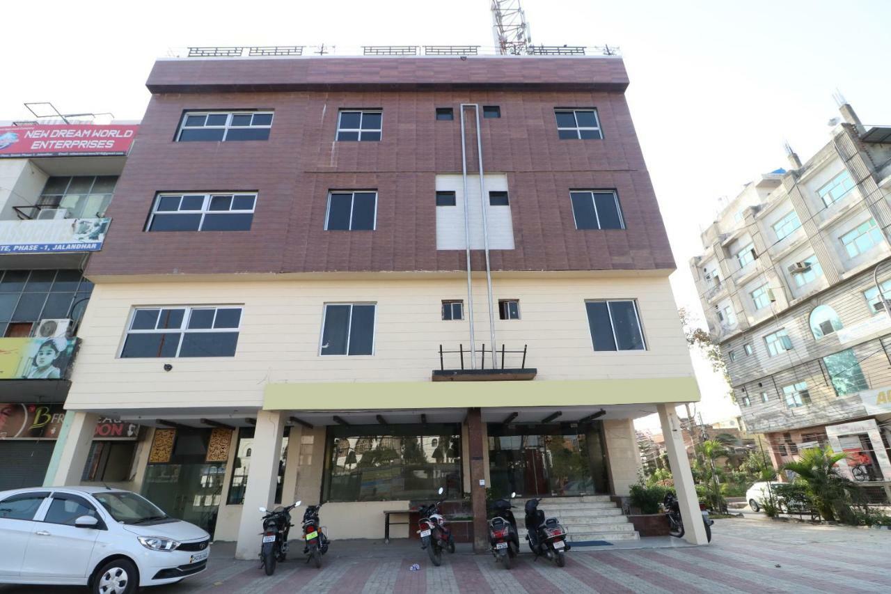 Oyo 29852 Hotel Golden View Abadpura Exterior photo