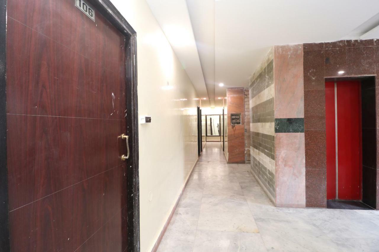 Oyo 29852 Hotel Golden View Abadpura Exterior photo